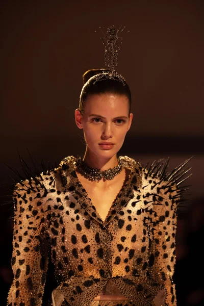 Look 24